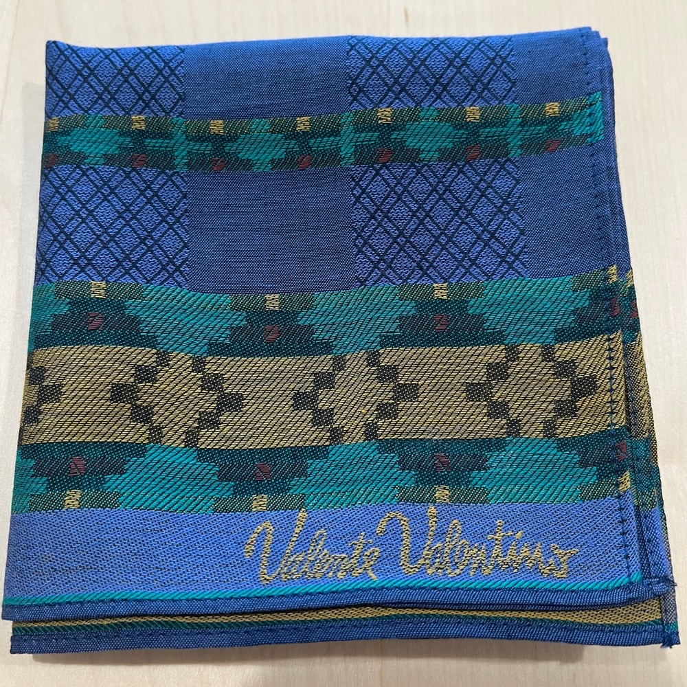 HANDKERCHIEF MEN VTG VALENTINE VALENTINO ART BLUE CROSS LINE POCKET SQUARE 17"
